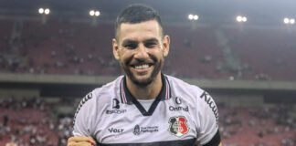 Santa Cruz anuncia renovação de contrato com o zagueiro William Alves